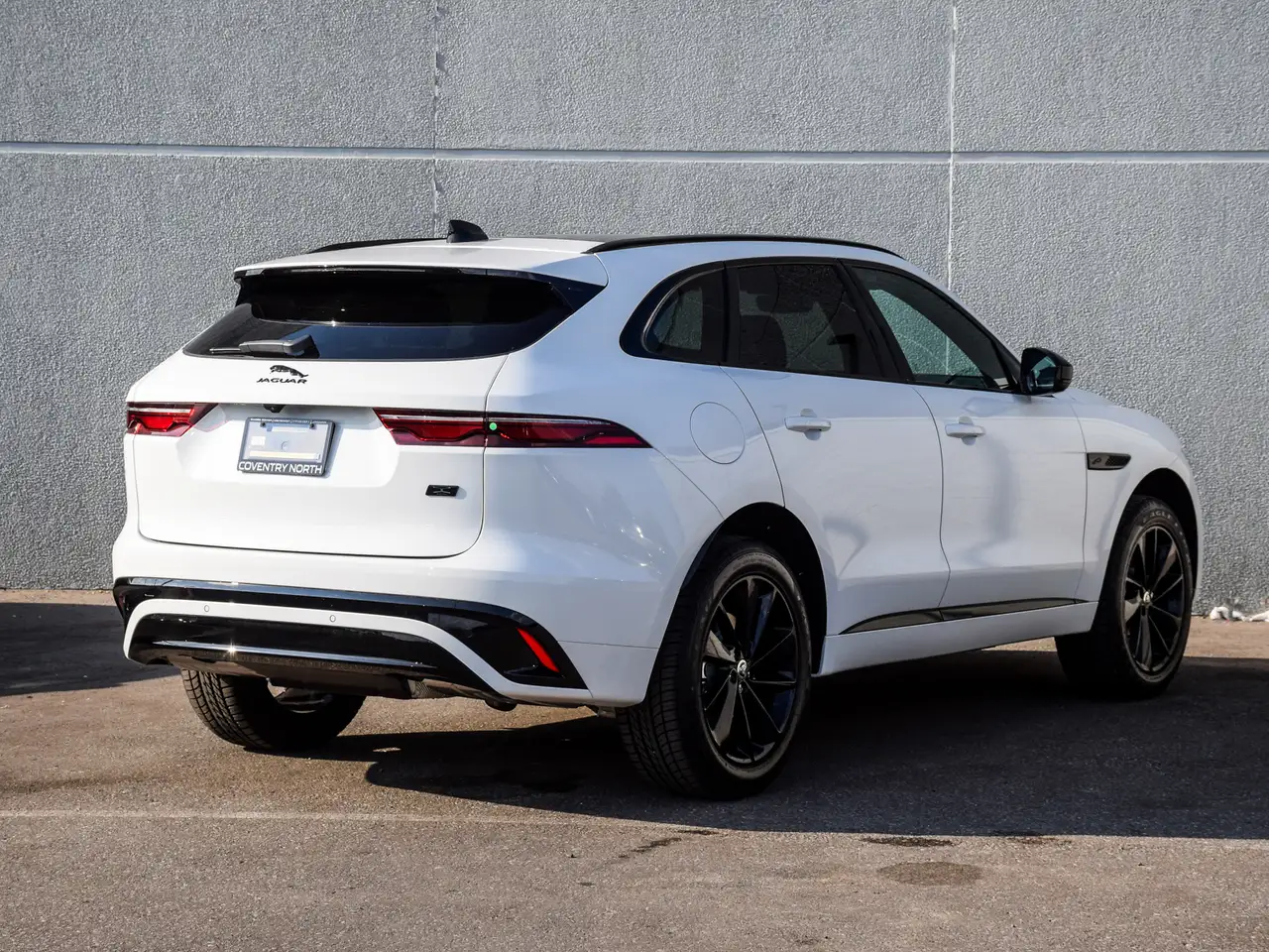 Jaguar F-Pace снимка Jaguar F-Pace