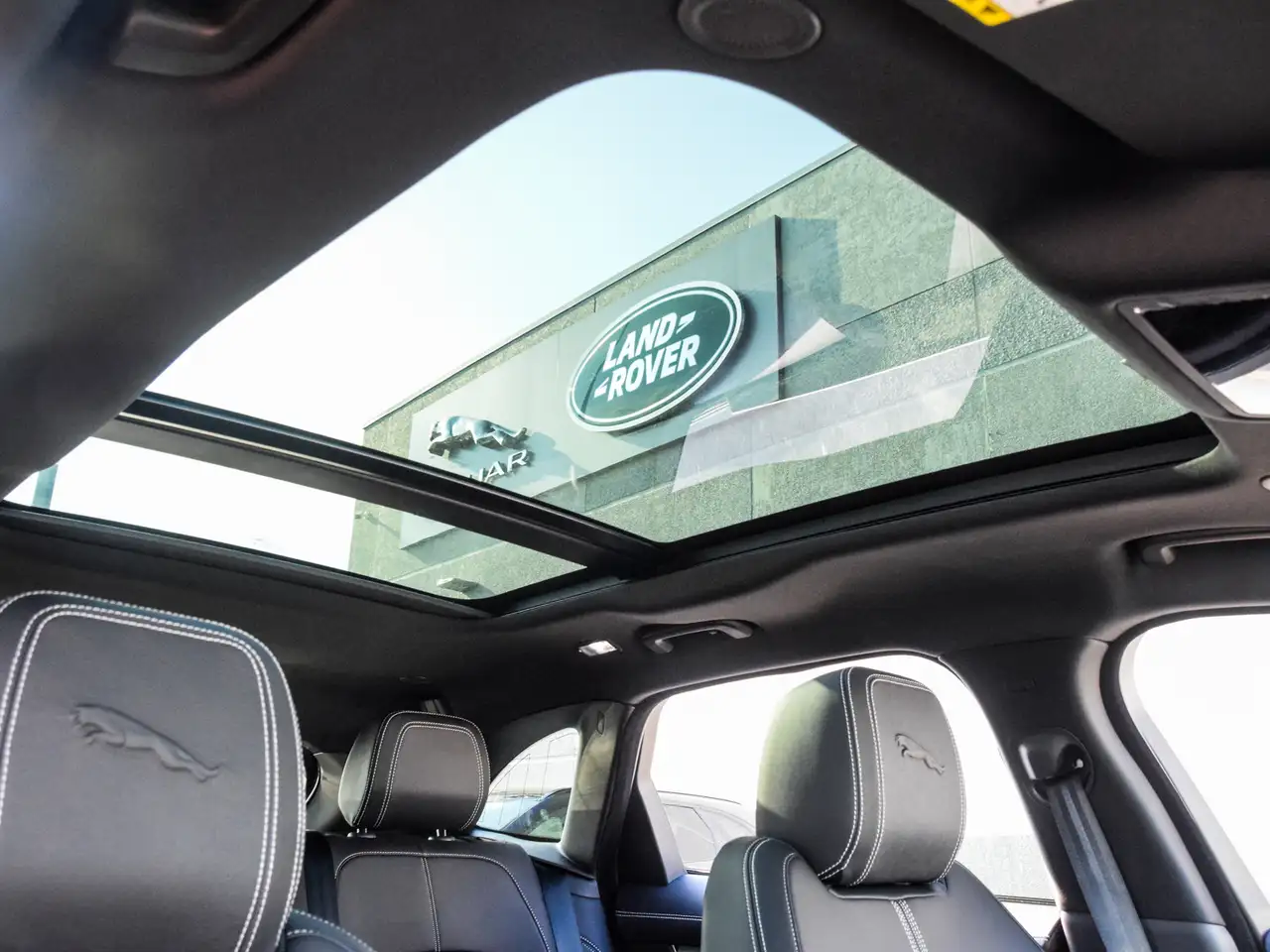 Jaguar F-Pace снимка Jaguar F-Pace