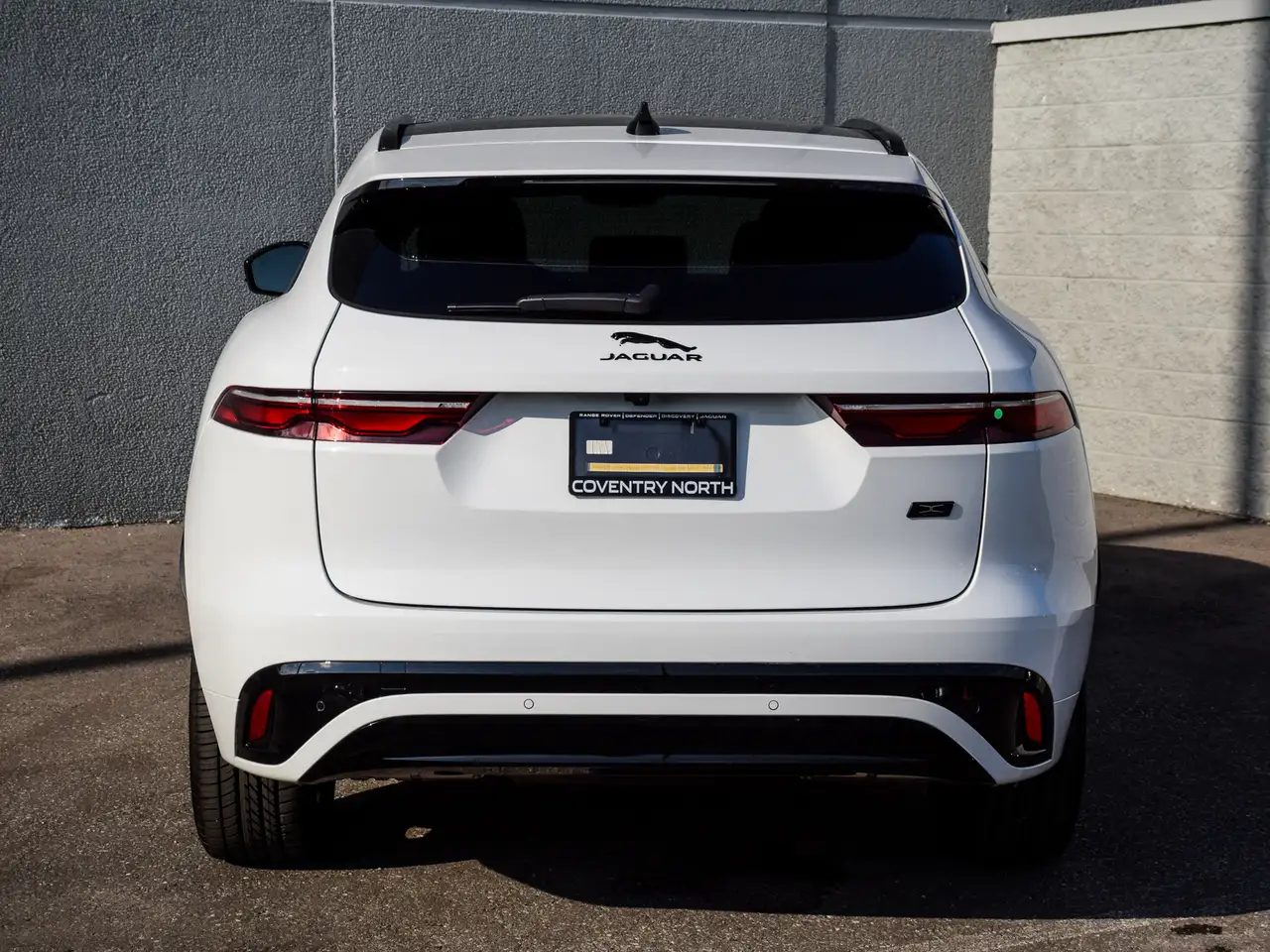 Jaguar F-Pace снимка Jaguar F-Pace