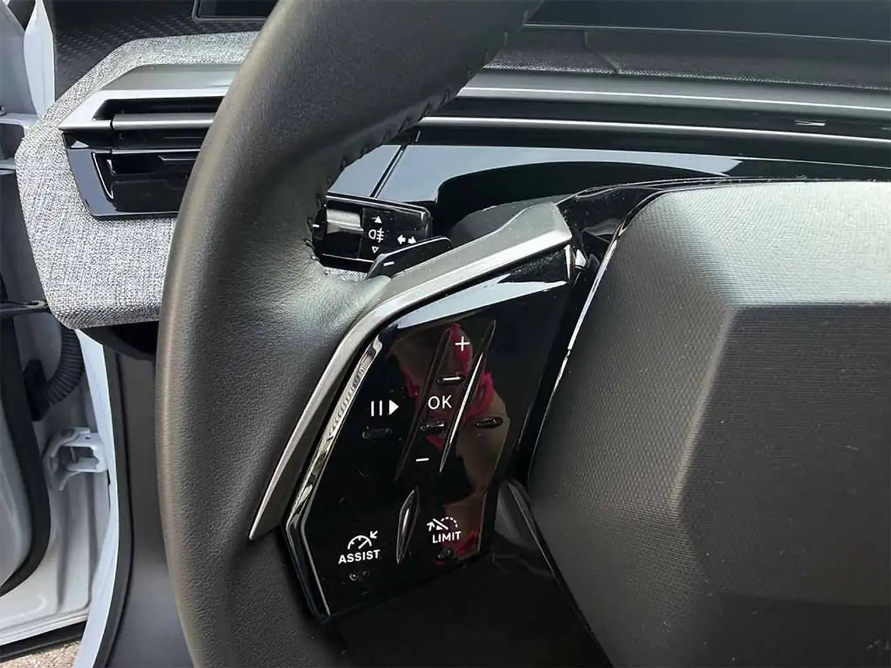 Peugeot 3008 hybrid Allure e-dcs6 TELECAMERA CERCHI 19' IVA ESP 14