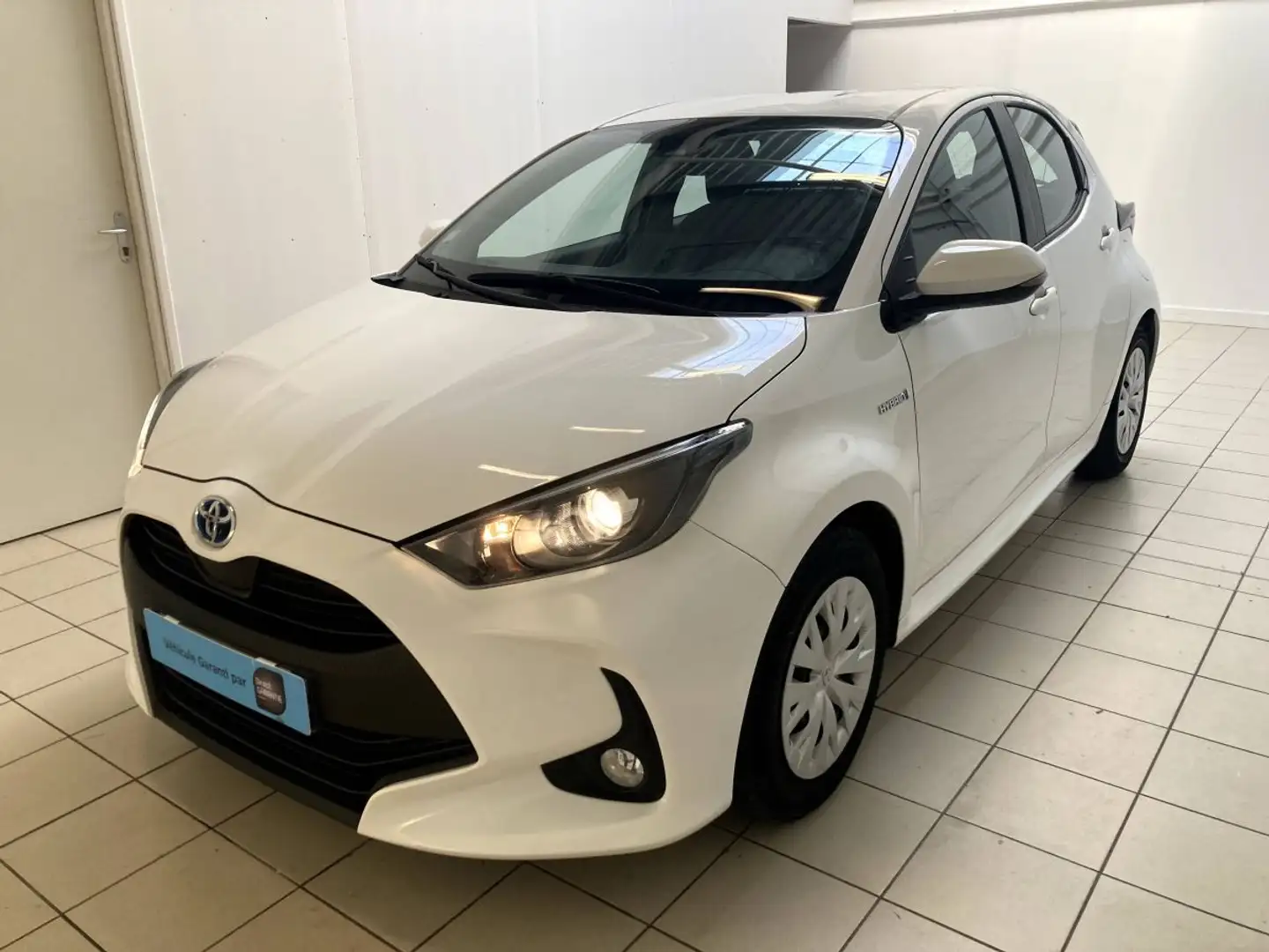 Toyota Yaris 116h France Business 5p Blanco - 1