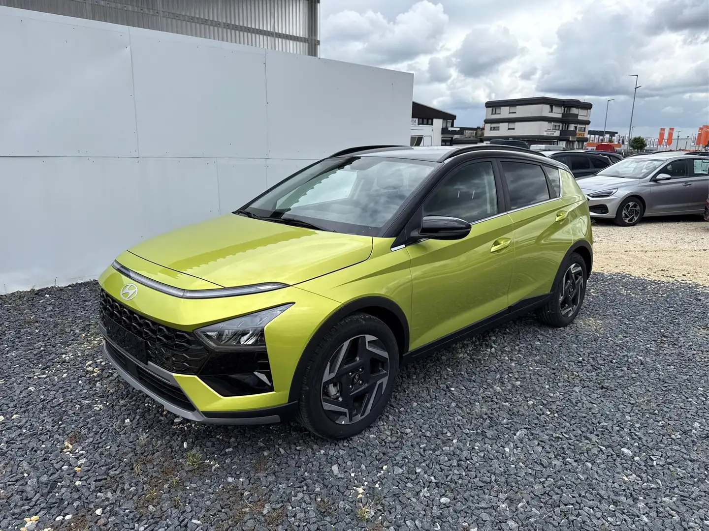 Hyundai BAYON PREMIUM FL DCT ACC SmartSense PLUS NAVI SHZ RFK... Grün - 1