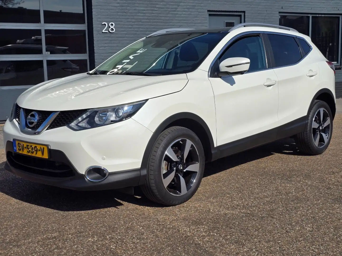 Nissan Qashqai 1.6 Connect Edition 163PK PANO TREKHAAK CAMERA Blanco - 2