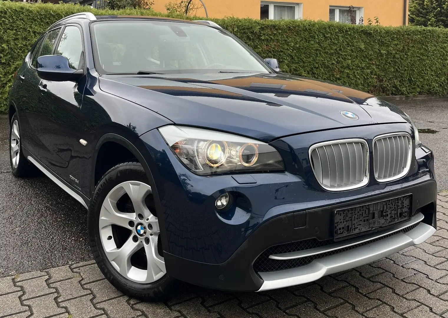 BMW X1 xDrive18d XENON NAVI PDC 2.HAND AHK TOP Bleu - 1