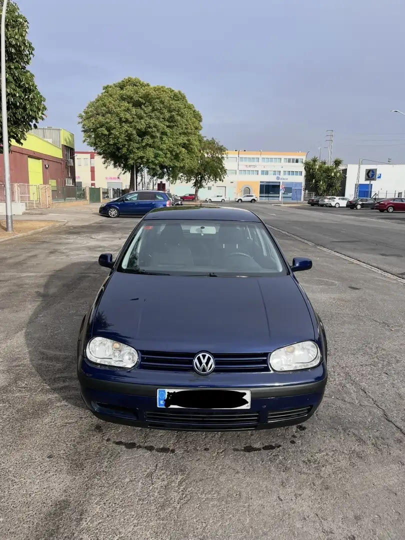 Volkswagen Golf 1.6 Spirit 105 - 1