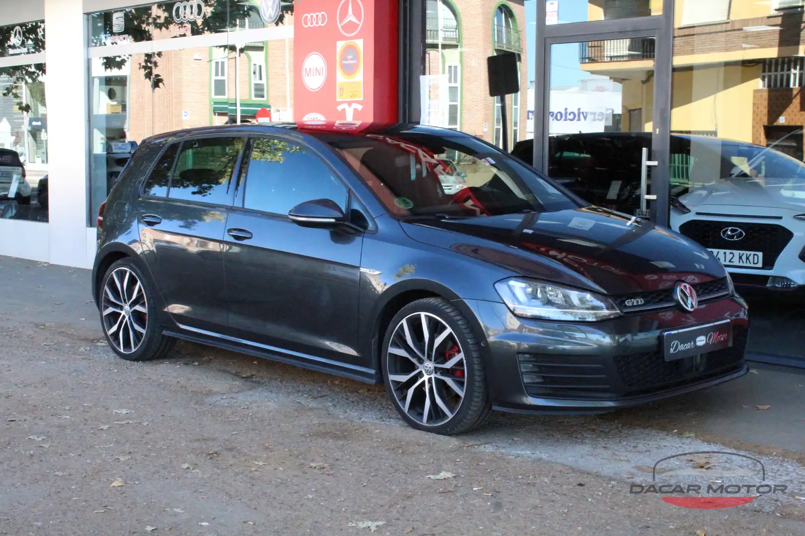Volkswagen Golf 2.0TDI CR BMT GTD 184 - 1