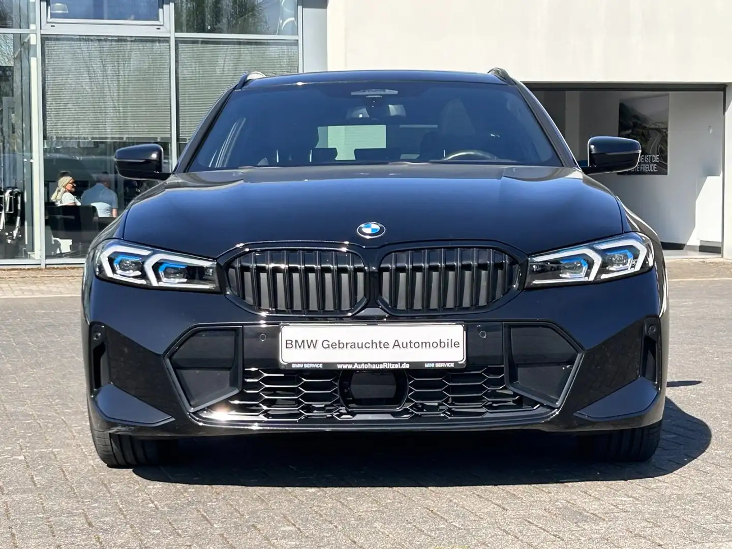 BMW 320 320d Touring xDrive Aut. / Leder / Glasdach / AHK Noir - 2