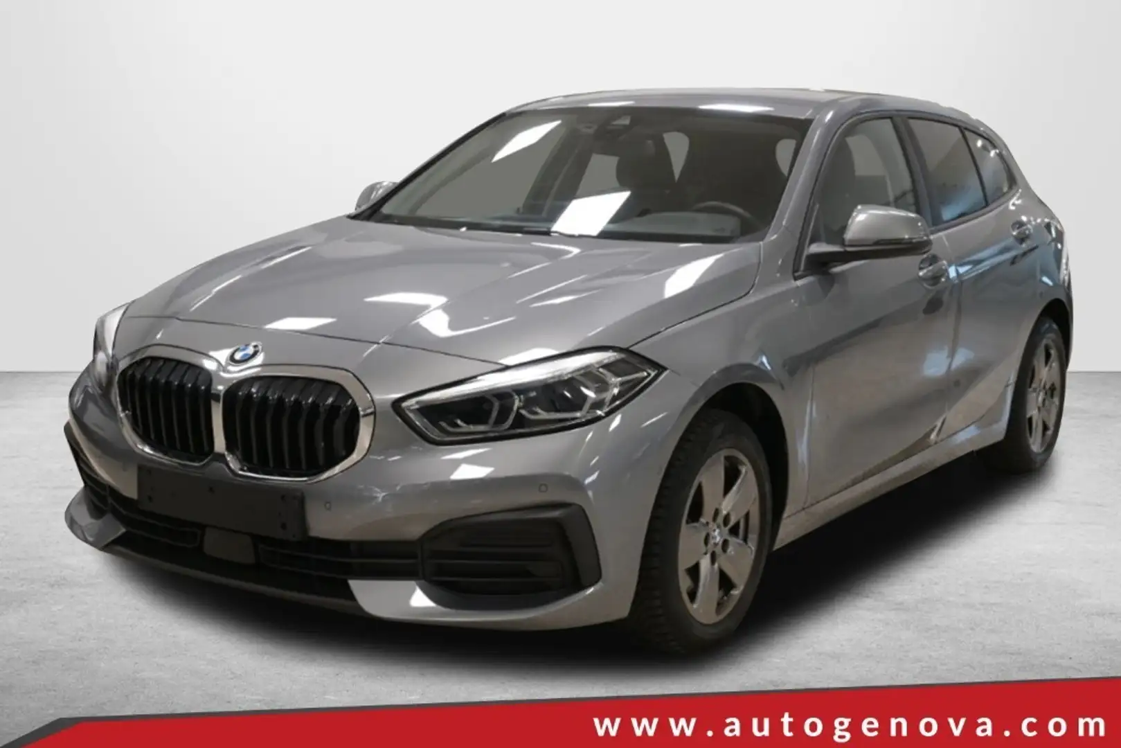 BMW 116 116d 5p. Business Advantage Gris - 1