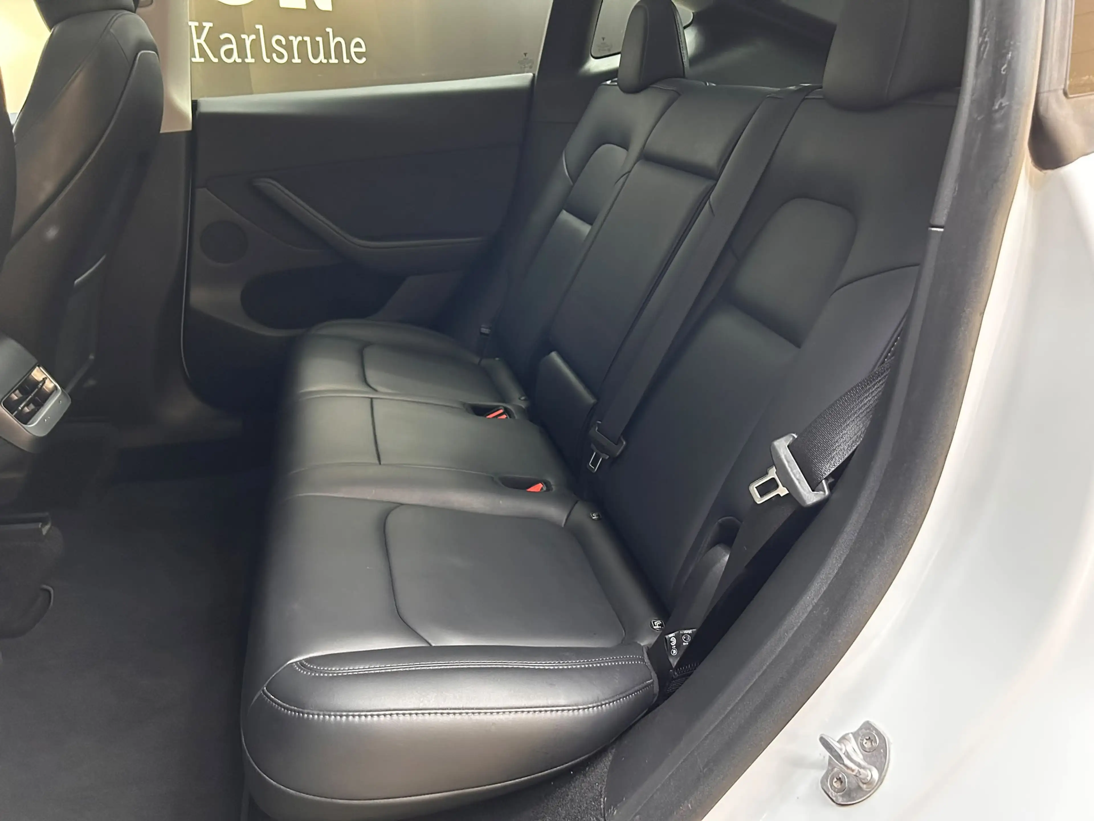 Tesla Model Y Long Range Dual AWD LED+NAV+SHZ+360+ACC+ — photo 12
