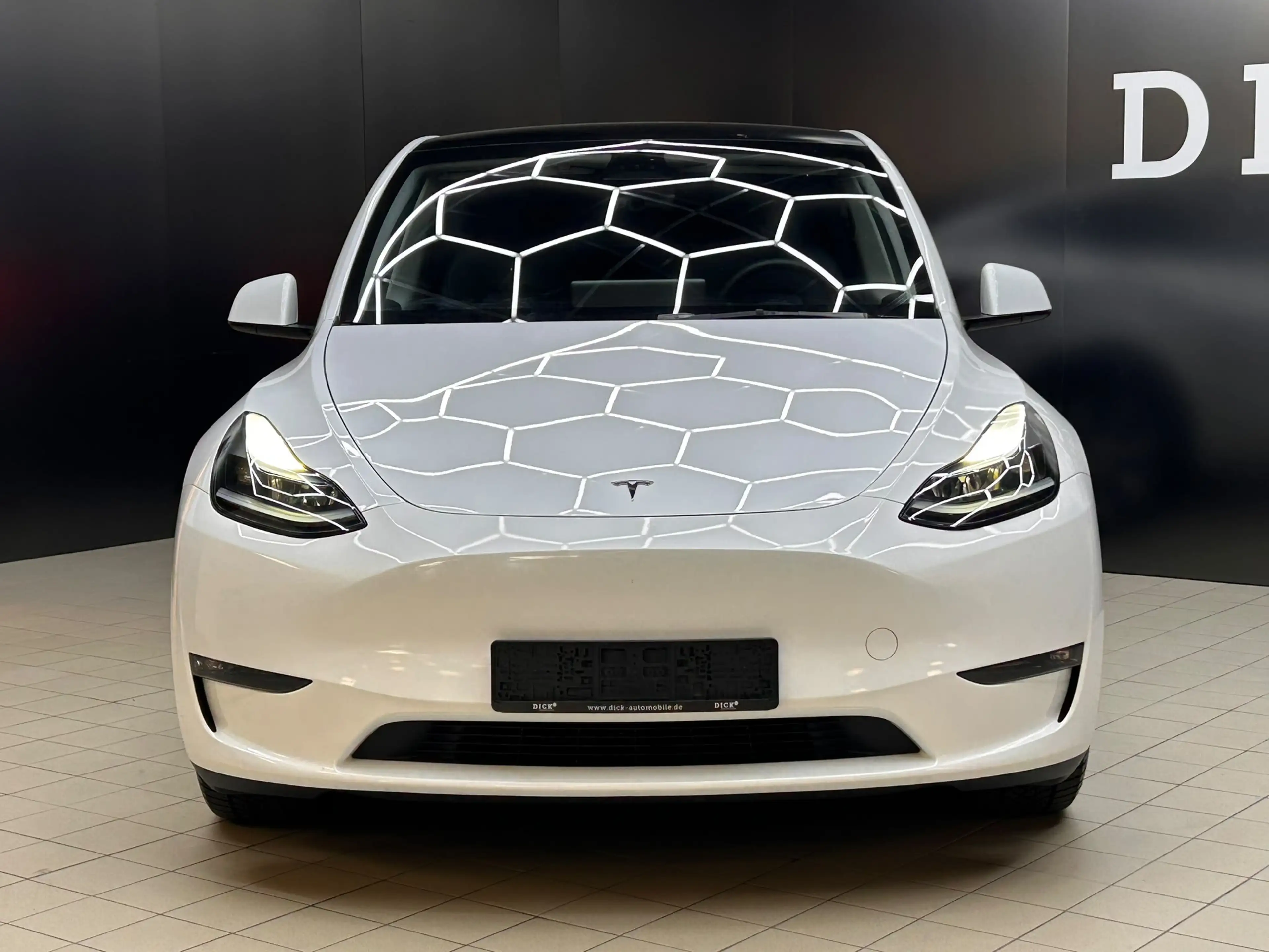 Tesla Model Y Long Range Dual AWD LED+NAV+SHZ+360+ACC+ — photo 4