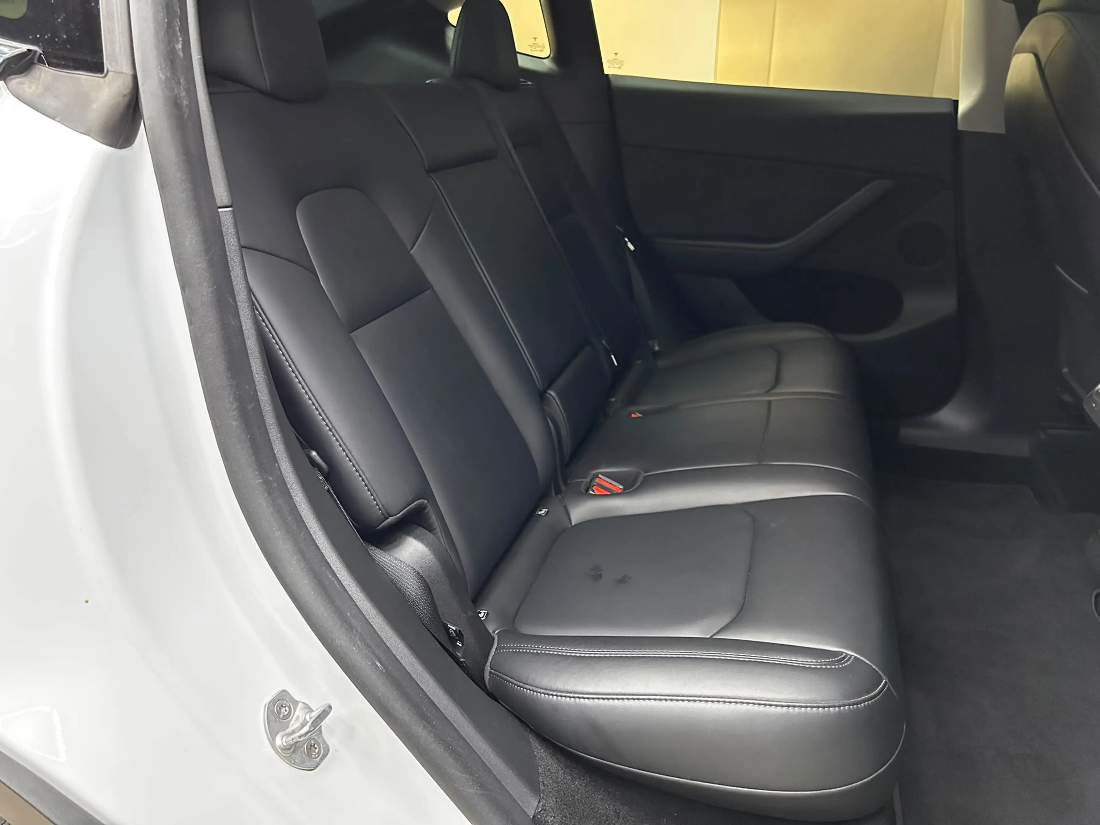 Tesla Model Y Long Range Dual AWD LED+NAV+SHZ+360+ACC+ — photo 13