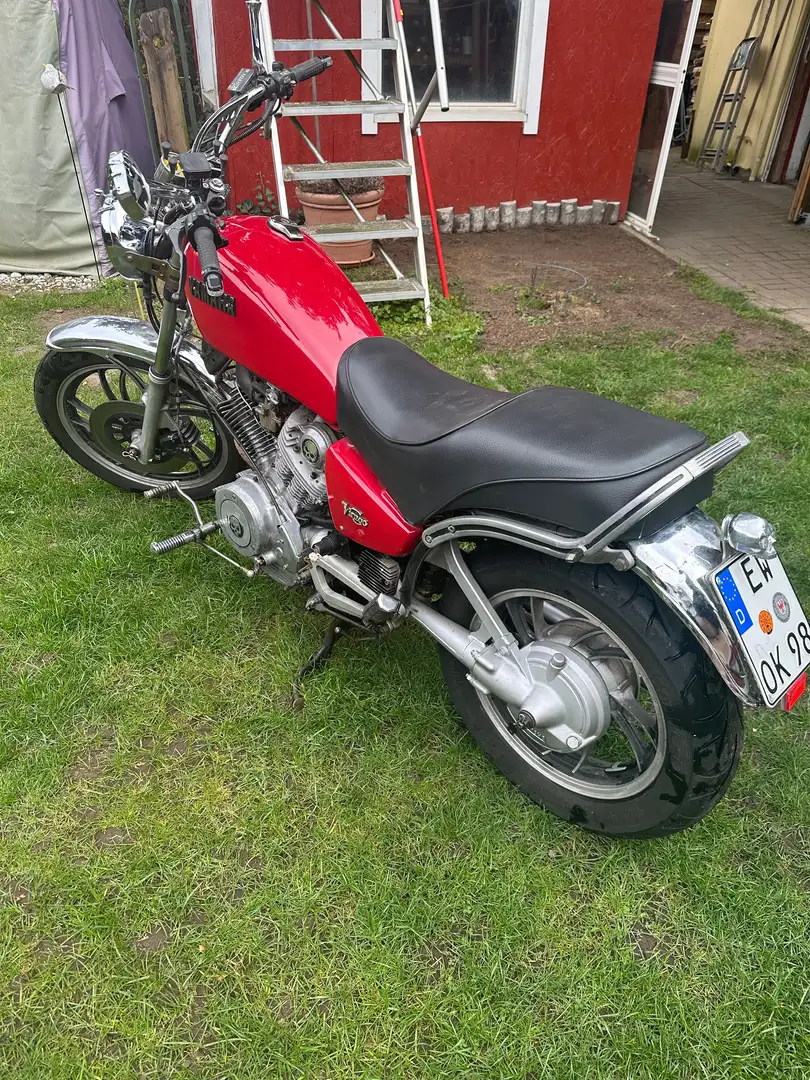 Yamaha XV 750 Rot - 1