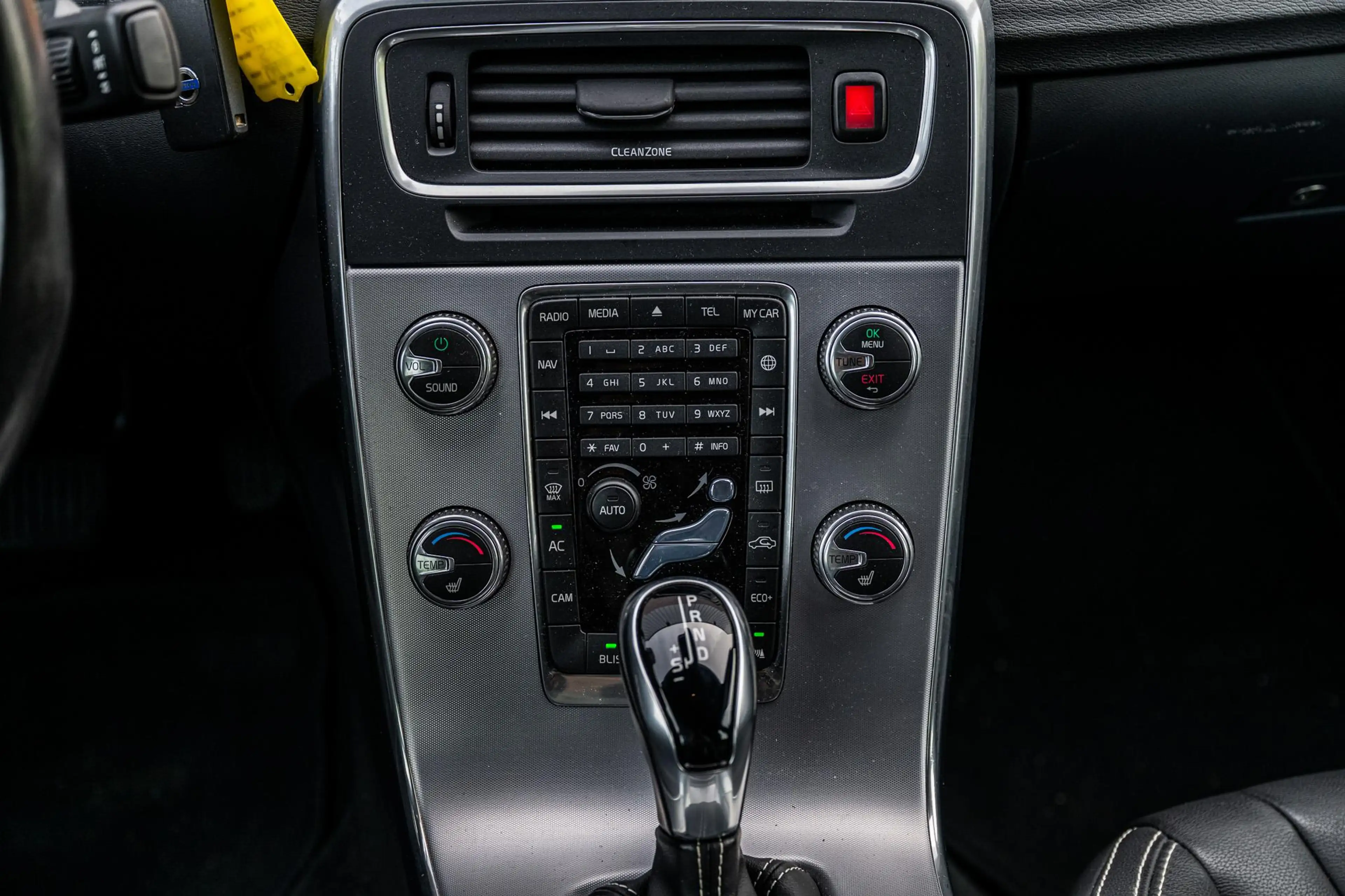 Volvo S60 1.5 T2 Polar+ Dynamic | Achteruitrijcamera | Parke — photo 11
