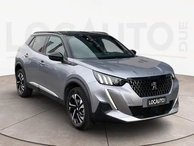 Peugeot 2008 view 3