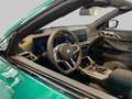 BMW M4 Competition Cabrio mit xDrive M Driver's Pack. Grün - thumbnail 17