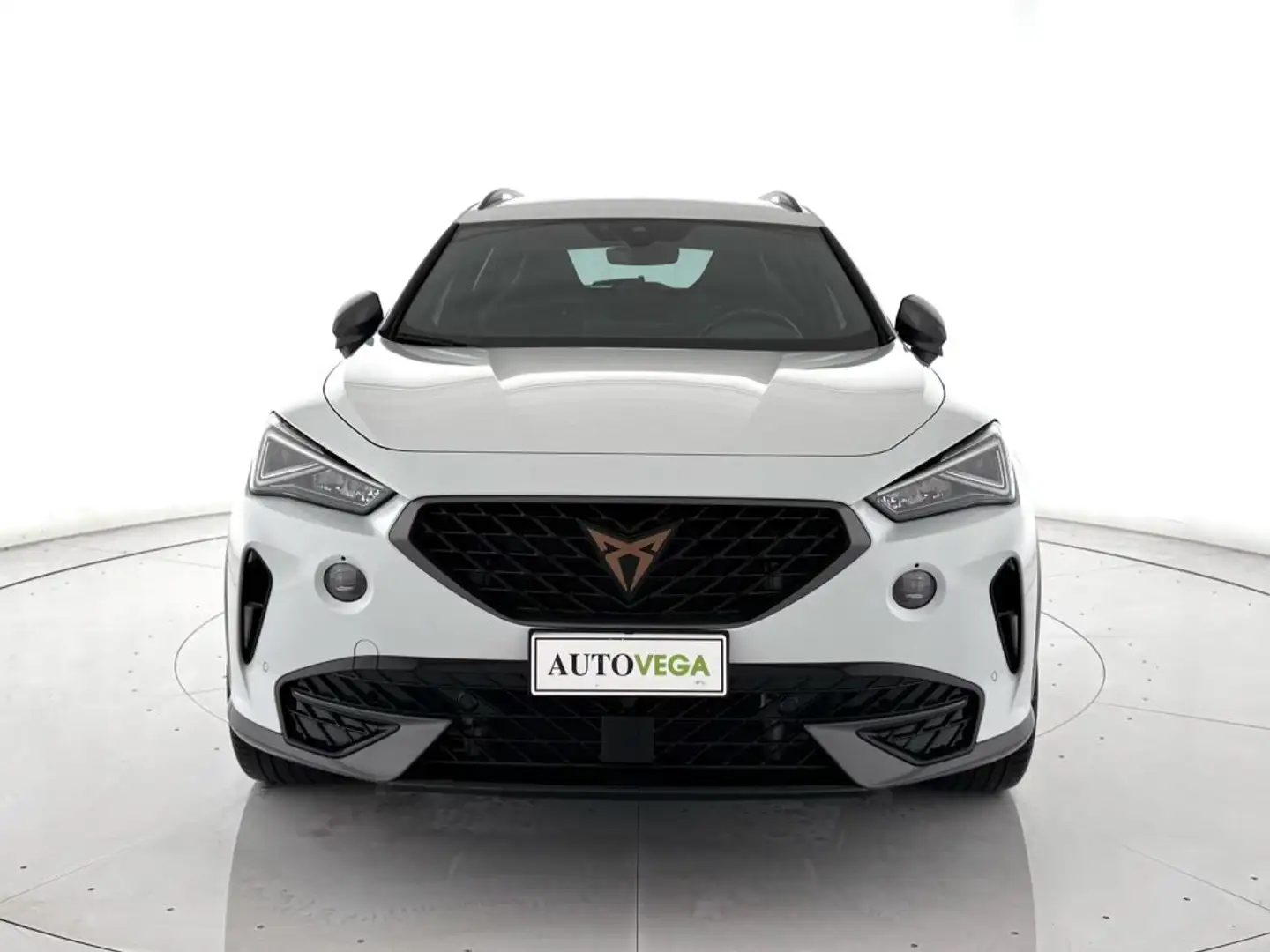 CUPRA Formentor 1.4 e-hybrid 204cv dsg Bianco - 2