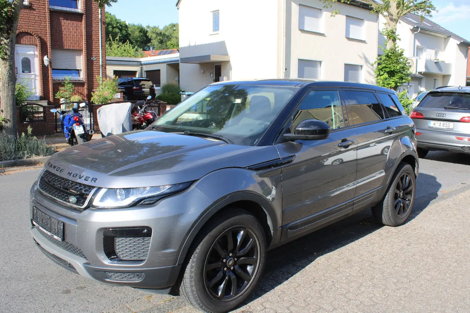 Land Rover Range Rover Evoque 2.0 d Dynamic*4X4 AUTOMATIK* Grau - 1