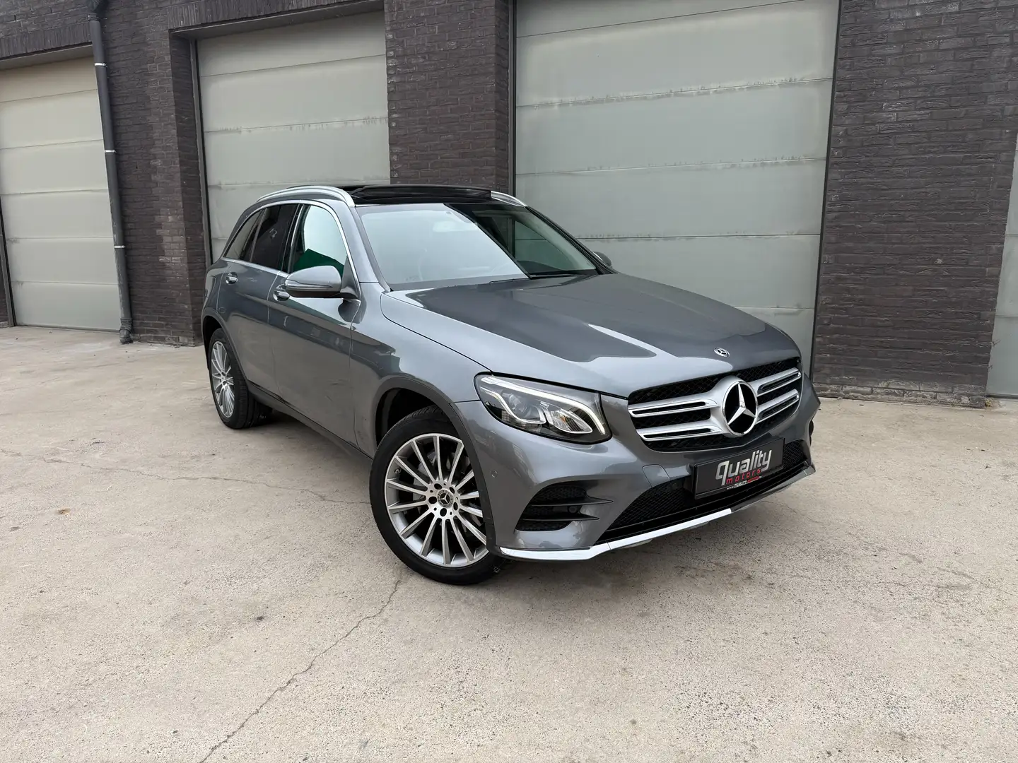 Mercedes-Benz GLC 220 GLC 220 d Coupe 4Matic 9G-TRONIC AMG Line Grijs - 2