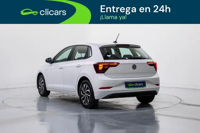 Volkswagen Polo view 9