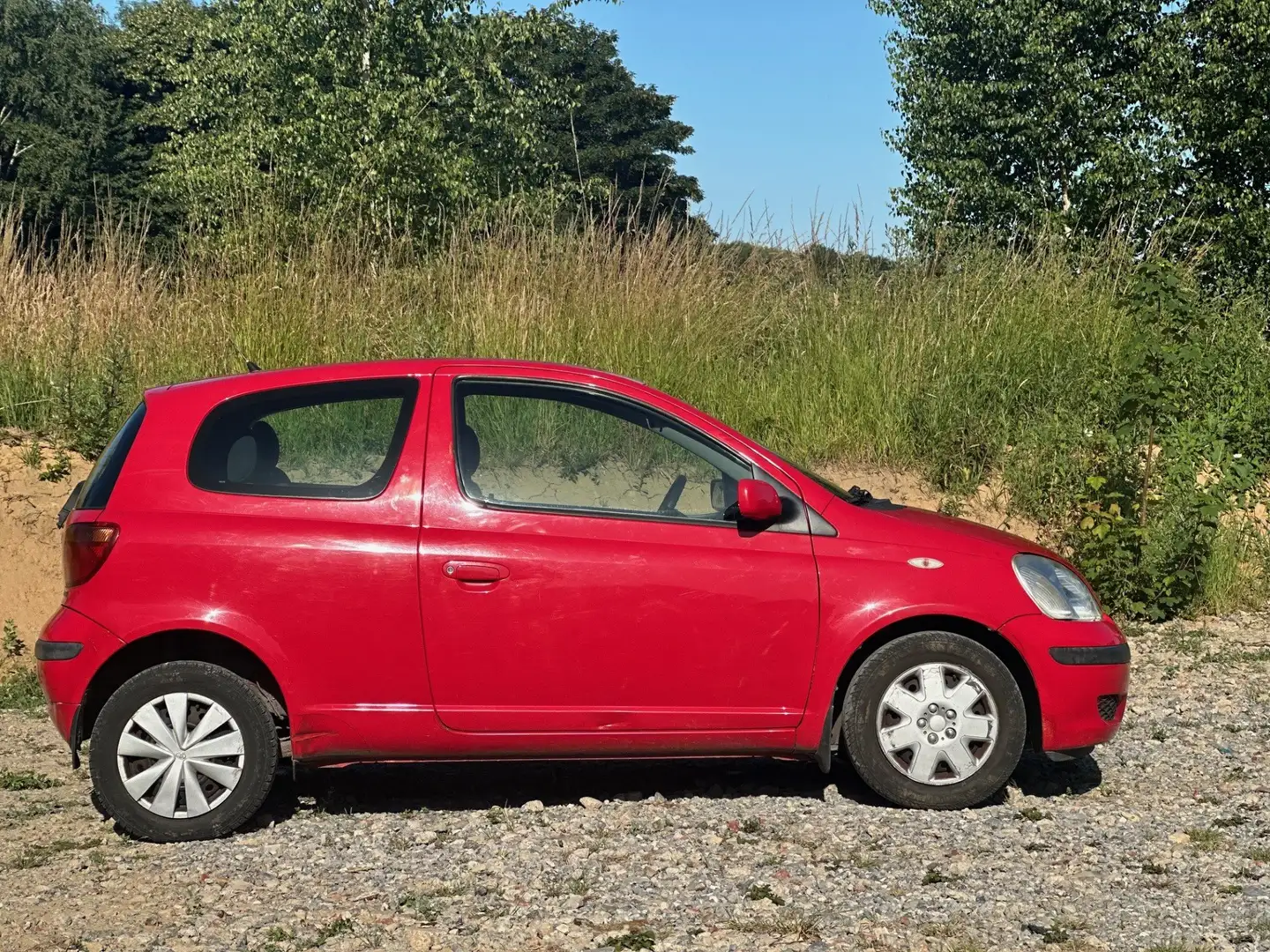 Toyota Yaris 1.0i 16v Linea Luna Freetonic - 1