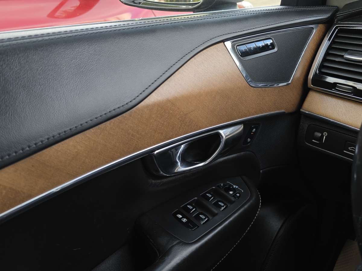 2016 Volvo XC90 Inscription thumb 19
