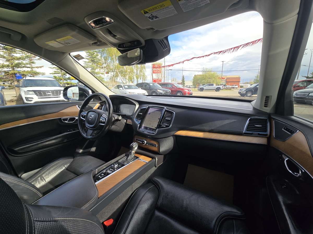 2016 Volvo XC90 Inscription thumb 9