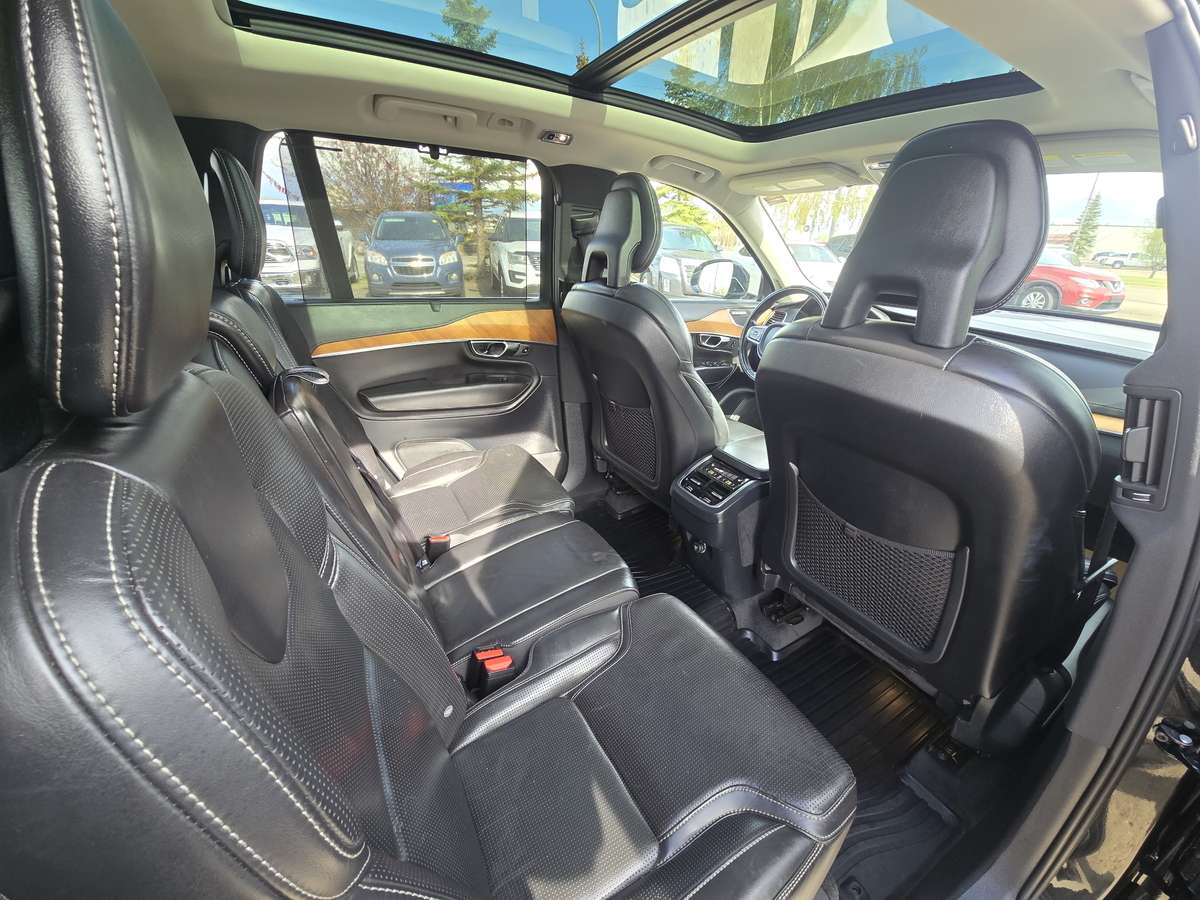 2016 Volvo XC90 Inscription thumb 11