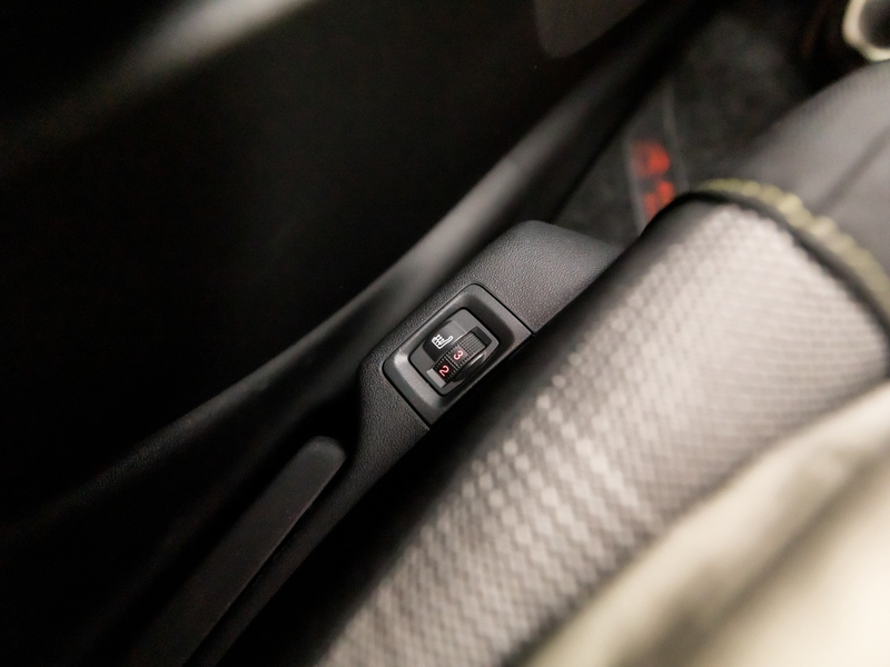 Citroen C3 1.2 PureTech S&S Shine Sport (APPLE CARPLAY, GROOT — photo 14