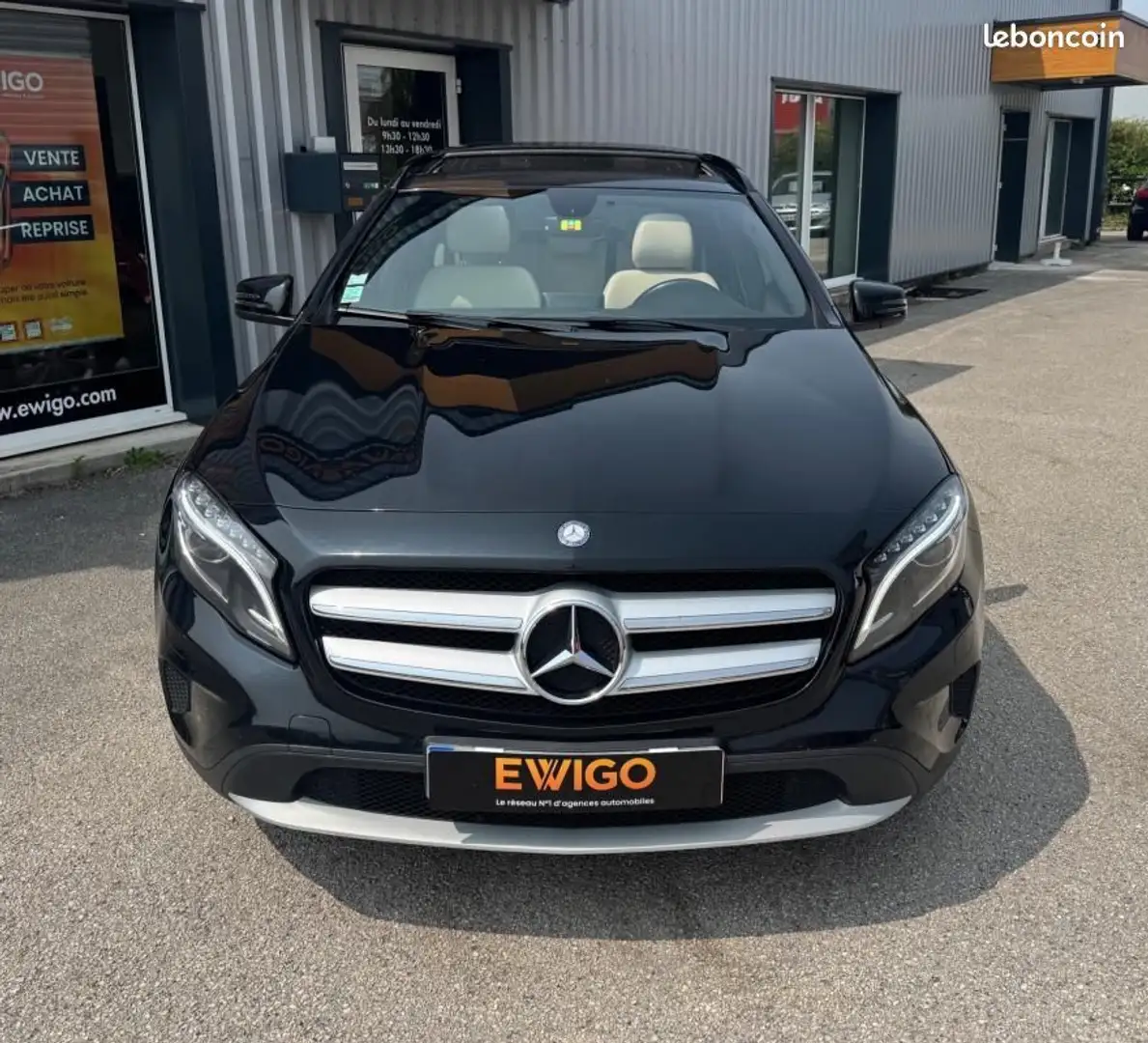 Mercedes-Benz GLA 200 Classe Mercedes 2.2 200 CDI 135ch INSPIRATION 4MAT Noir - 2