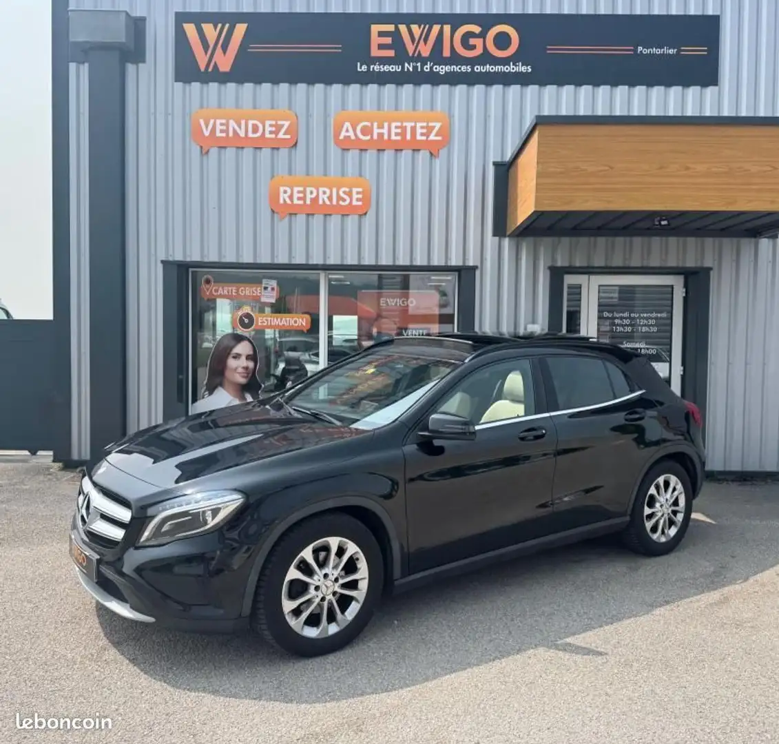 Mercedes-Benz GLA 200 Classe Mercedes 2.2 200 CDI 135ch INSPIRATION 4MAT Noir - 1