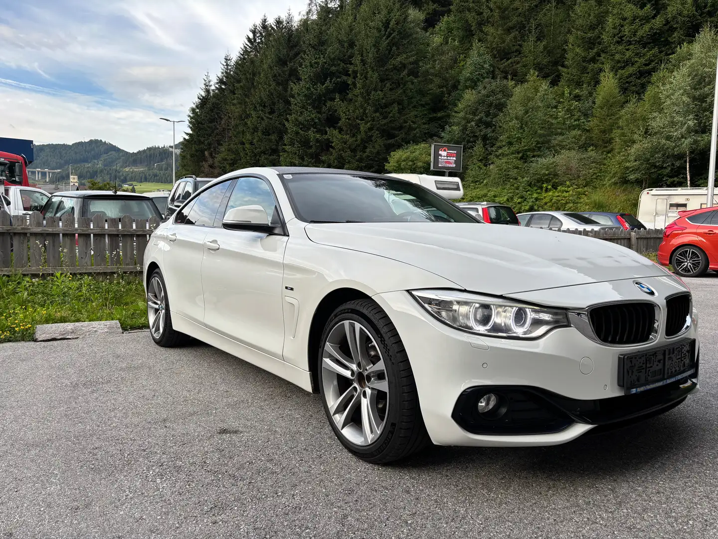 BMW 420 420d xDrive Gran Coupe Aut. Weiß - 1
