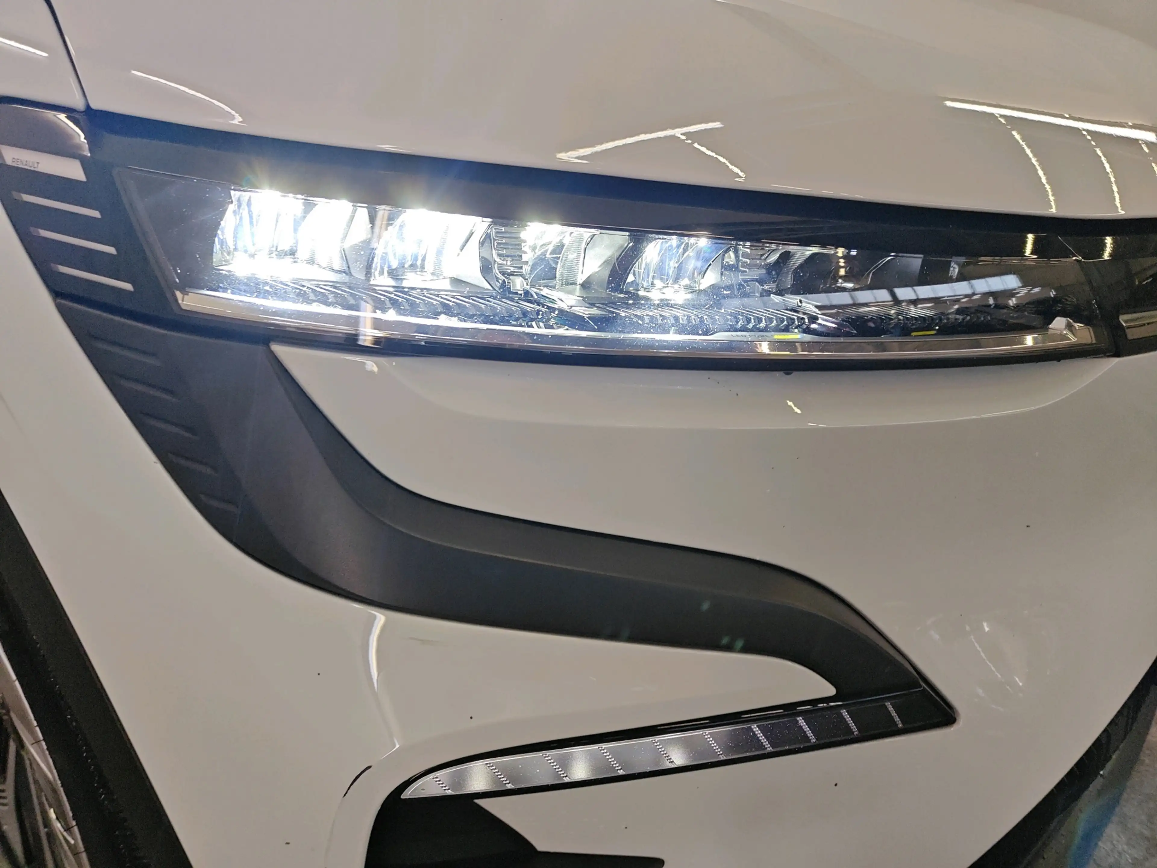 Renault Megane E-Tech EV60 130pk Optimum Charge Evolution ER | SOH 93% | — photo 18
