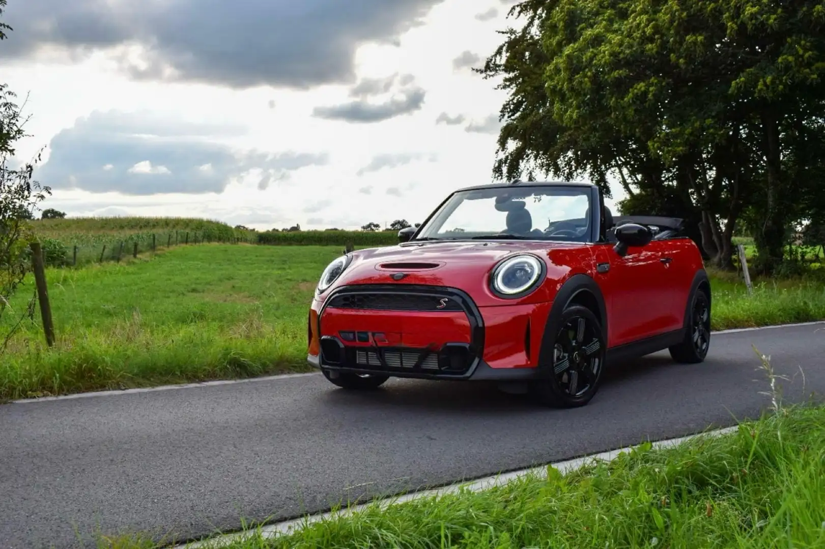 MINI Cooper S Cabrio Aut. Essential Trim - 1