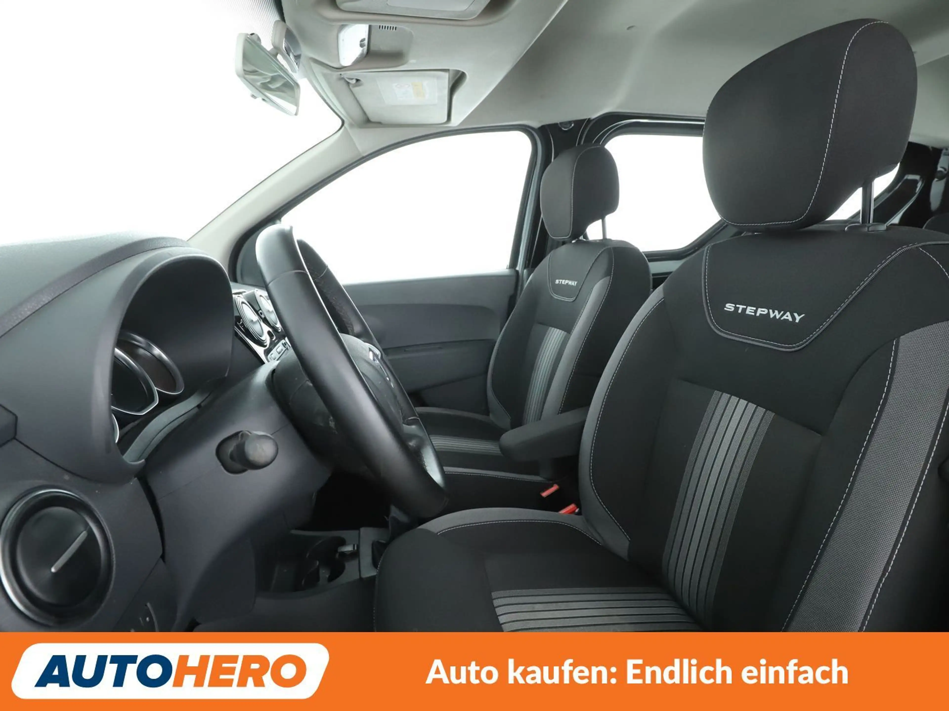 Dacia Dokker 1.2 TCe Stepway Celebration *NAVI*TEMPO*CAM*PDC* — photo 10