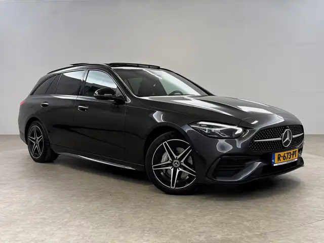 Mercedes-Benz C-Class view 6