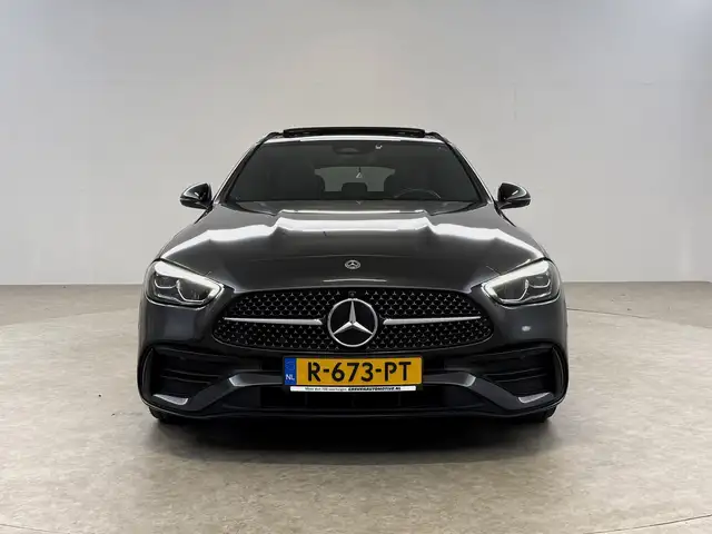 Mercedes-Benz C-Class view 8