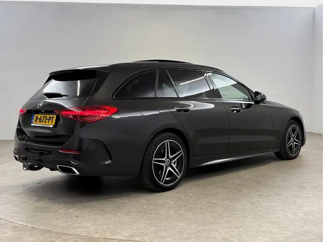 Mercedes-Benz C-Class view 12