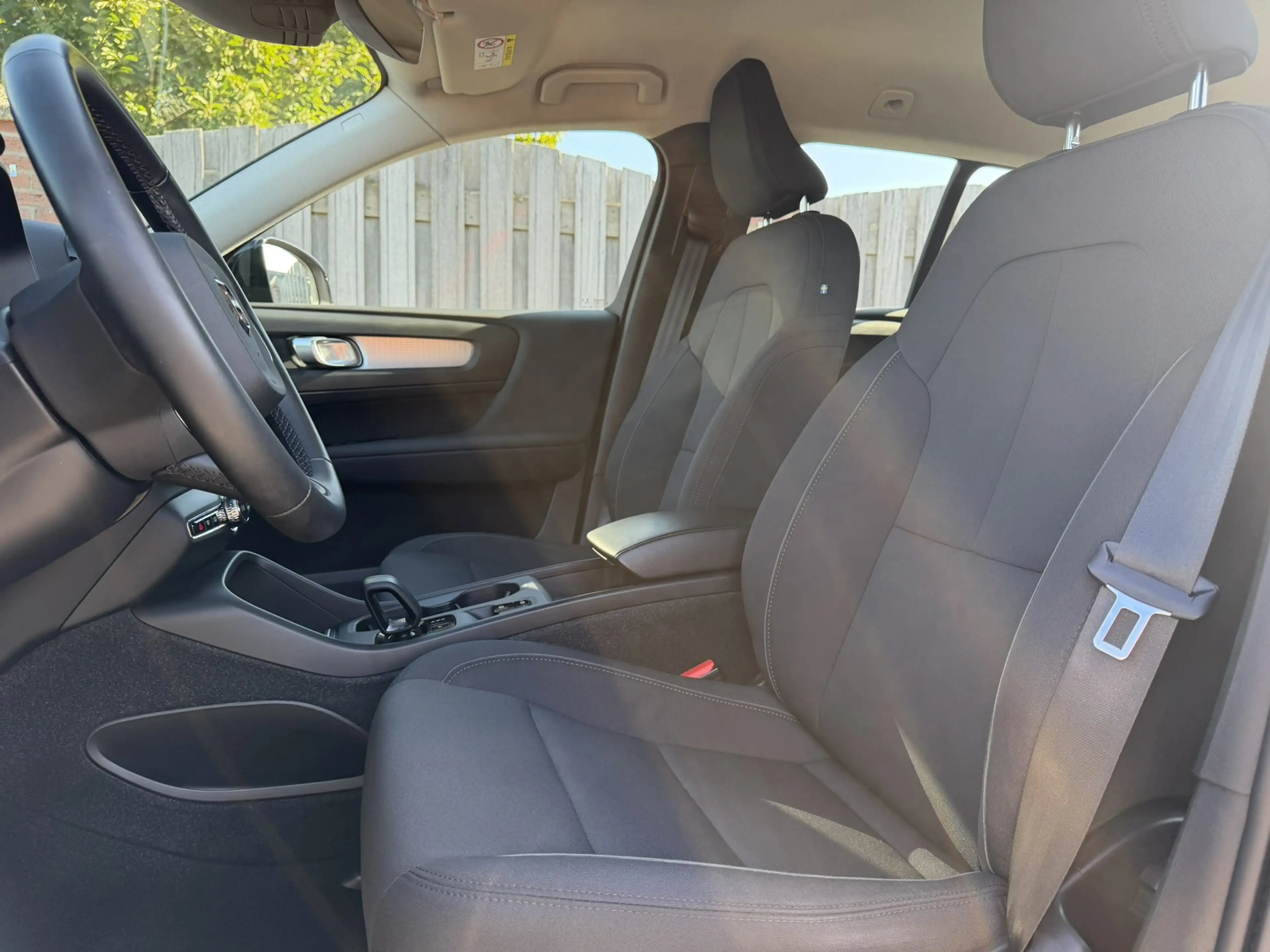 Volvo XC40 1.5 T4 Recharge Inscription Expression TREKHAAK CL — photo 13