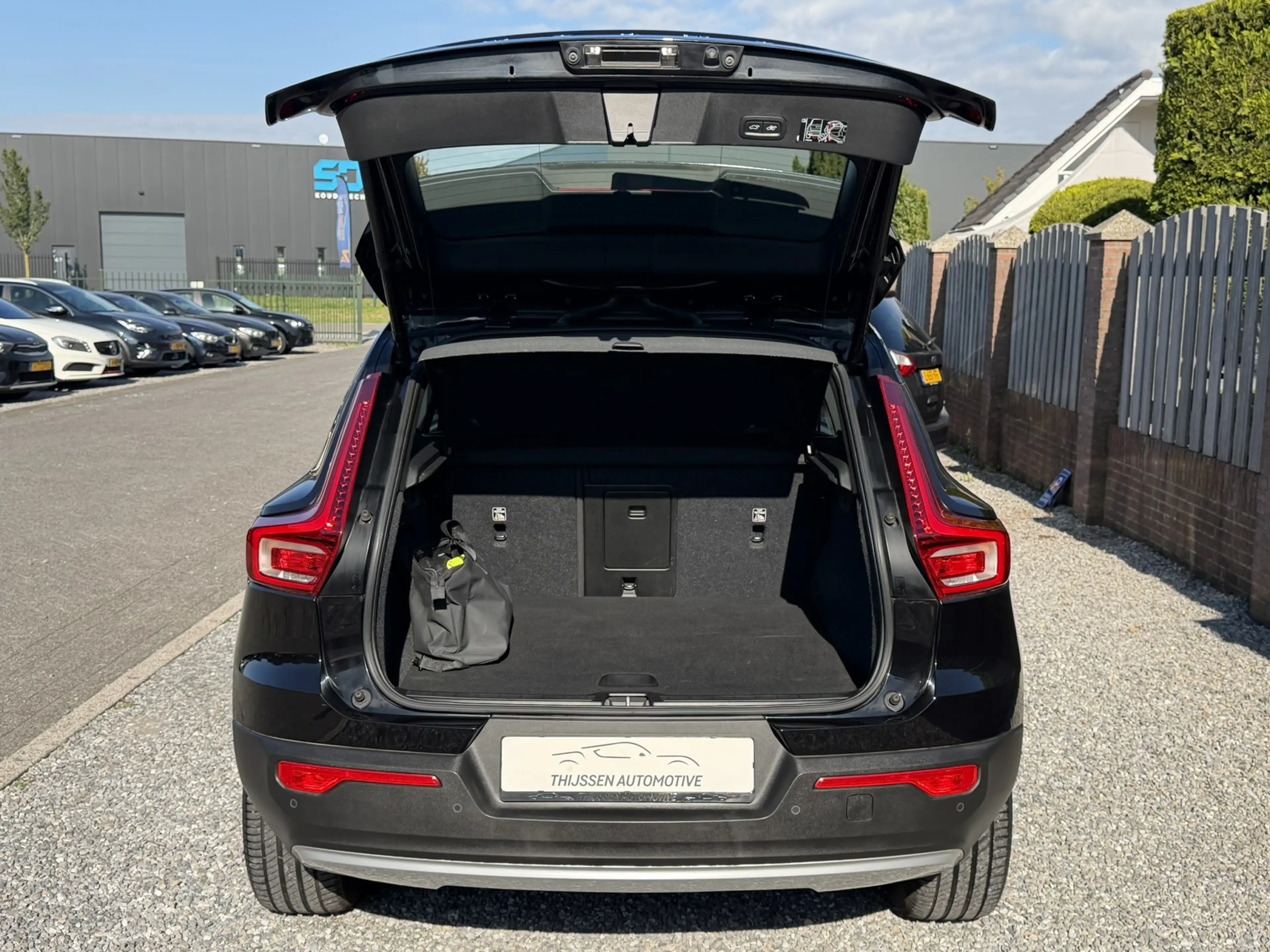 Volvo XC40 1.5 T4 Recharge Inscription Expression TREKHAAK CL — photo 7