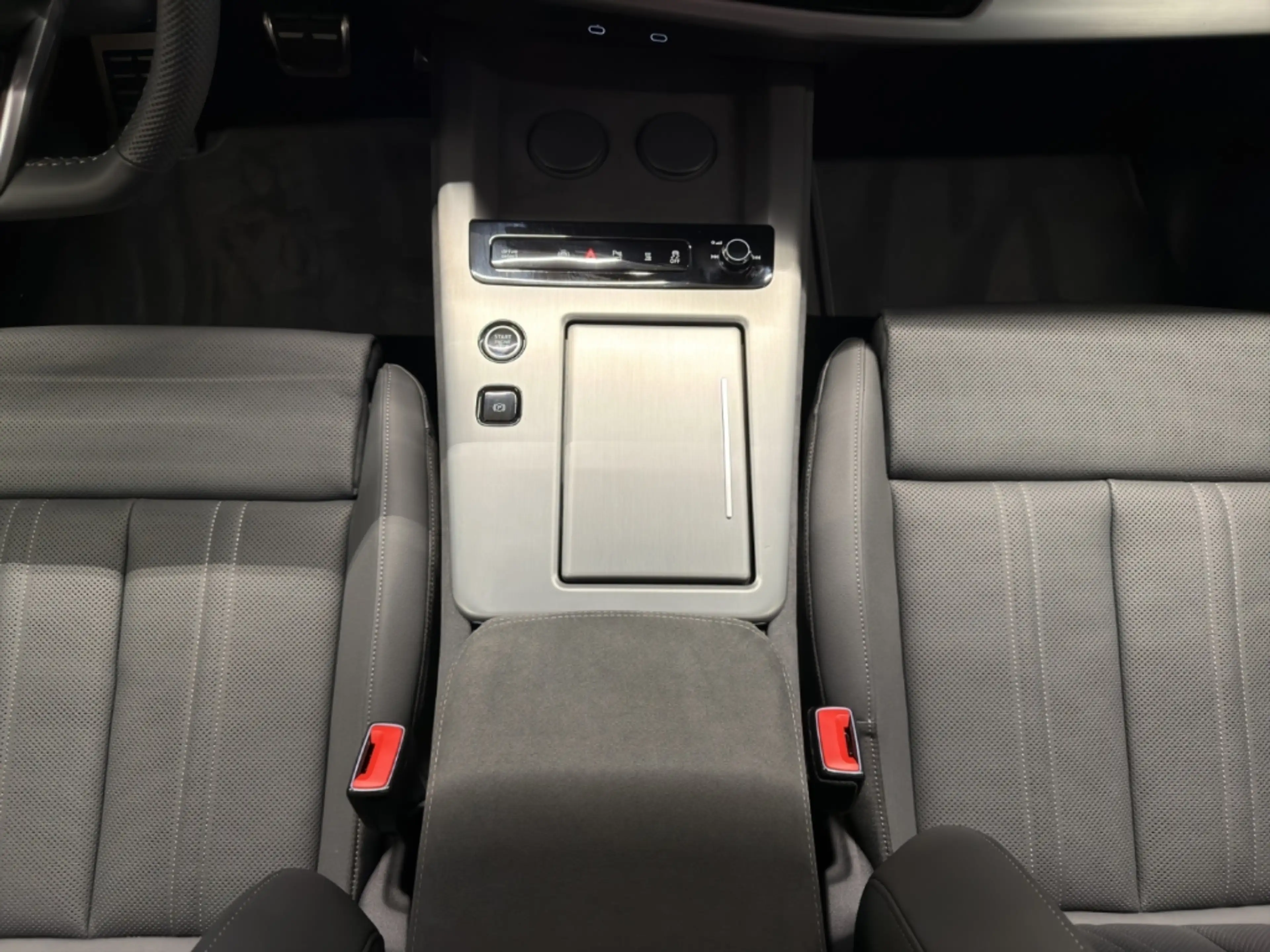 Audi Q7 TDI qu. Neues Modell !! TECHPLUS 22 AHK PANO STANH — photo 13