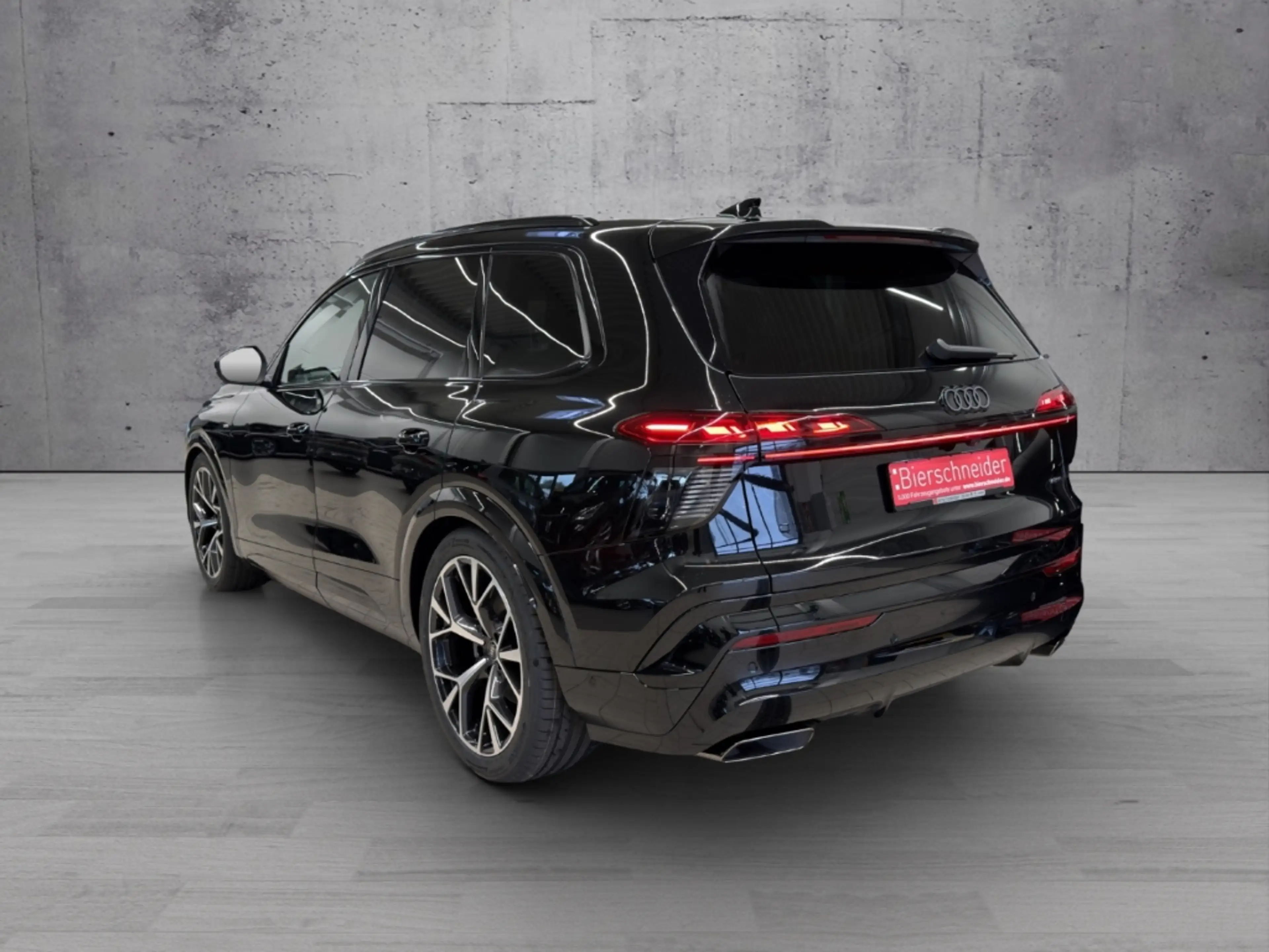 Audi Q7 TDI qu. Neues Modell !! TECHPLUS 22 AHK PANO STANH — photo 5