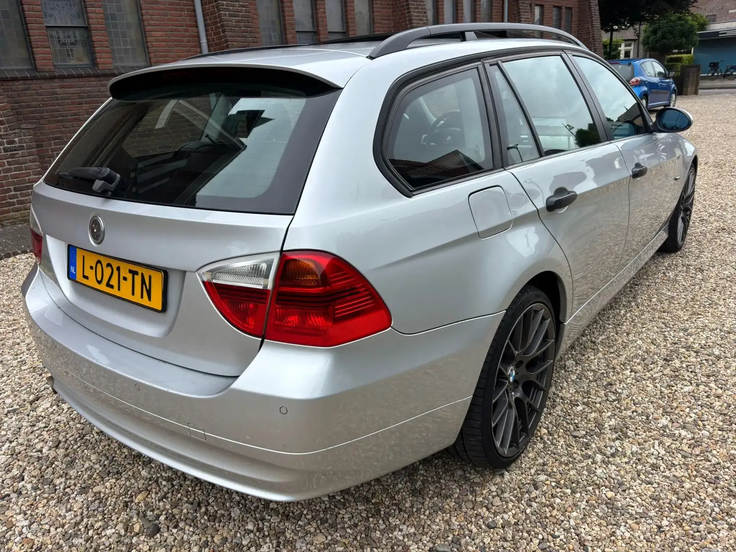 BMW 320 3-serie Touring 320i Gris - 2