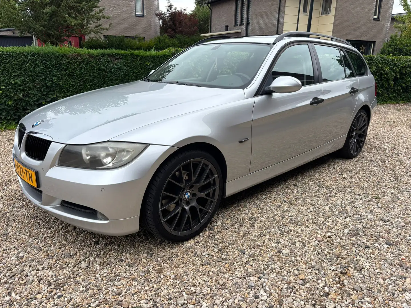 BMW 320 3-serie Touring 320i Gris - 1