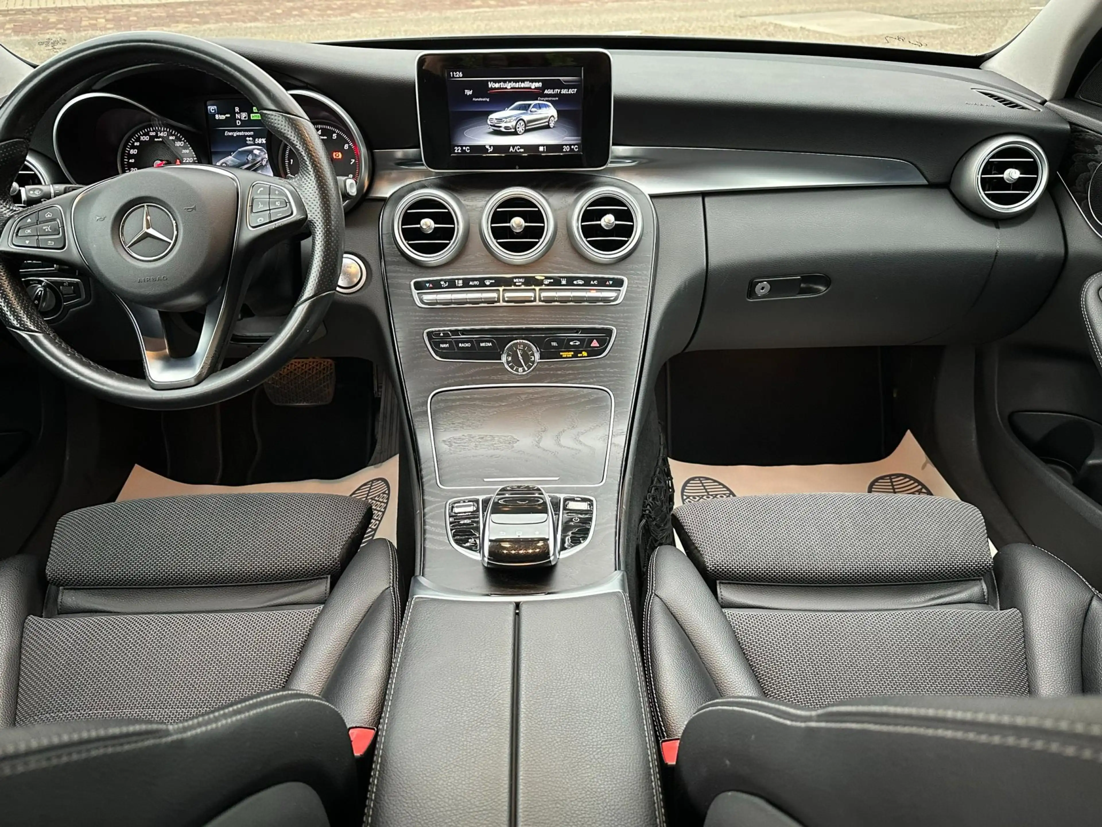 Mercedes-Benz C 350 Estate e Lease Edition — photo 4