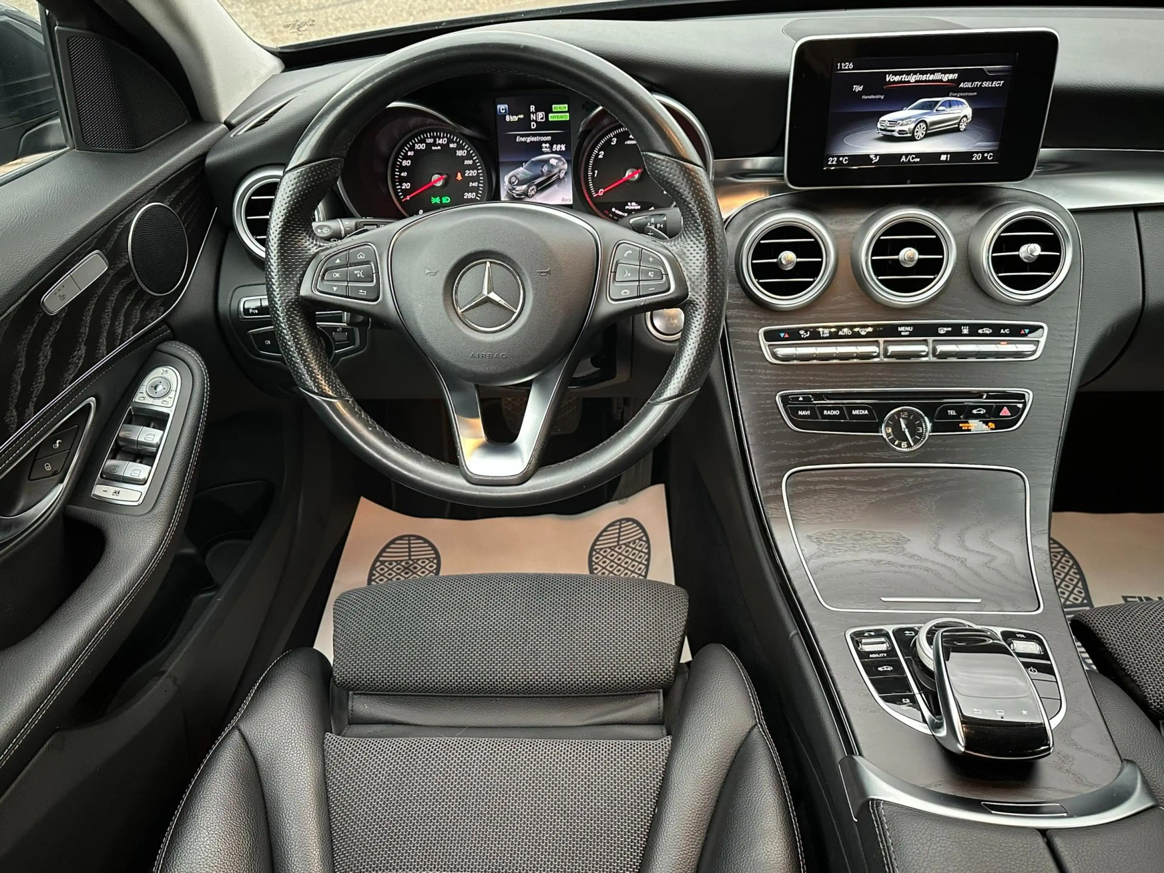 Mercedes-Benz C 350 Estate e Lease Edition — photo 21