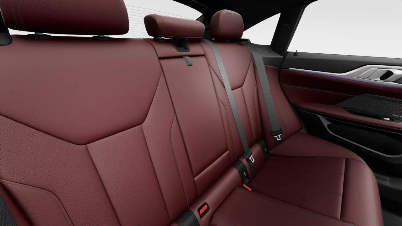 BMW 4 Series снимка BMW 4 Series