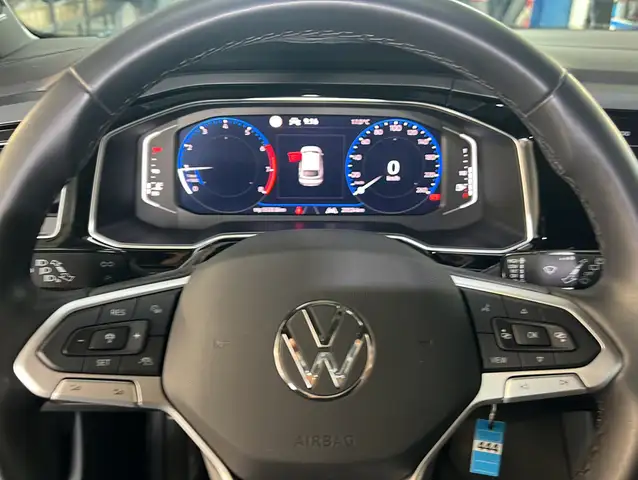 Volkswagen Taigo view 8