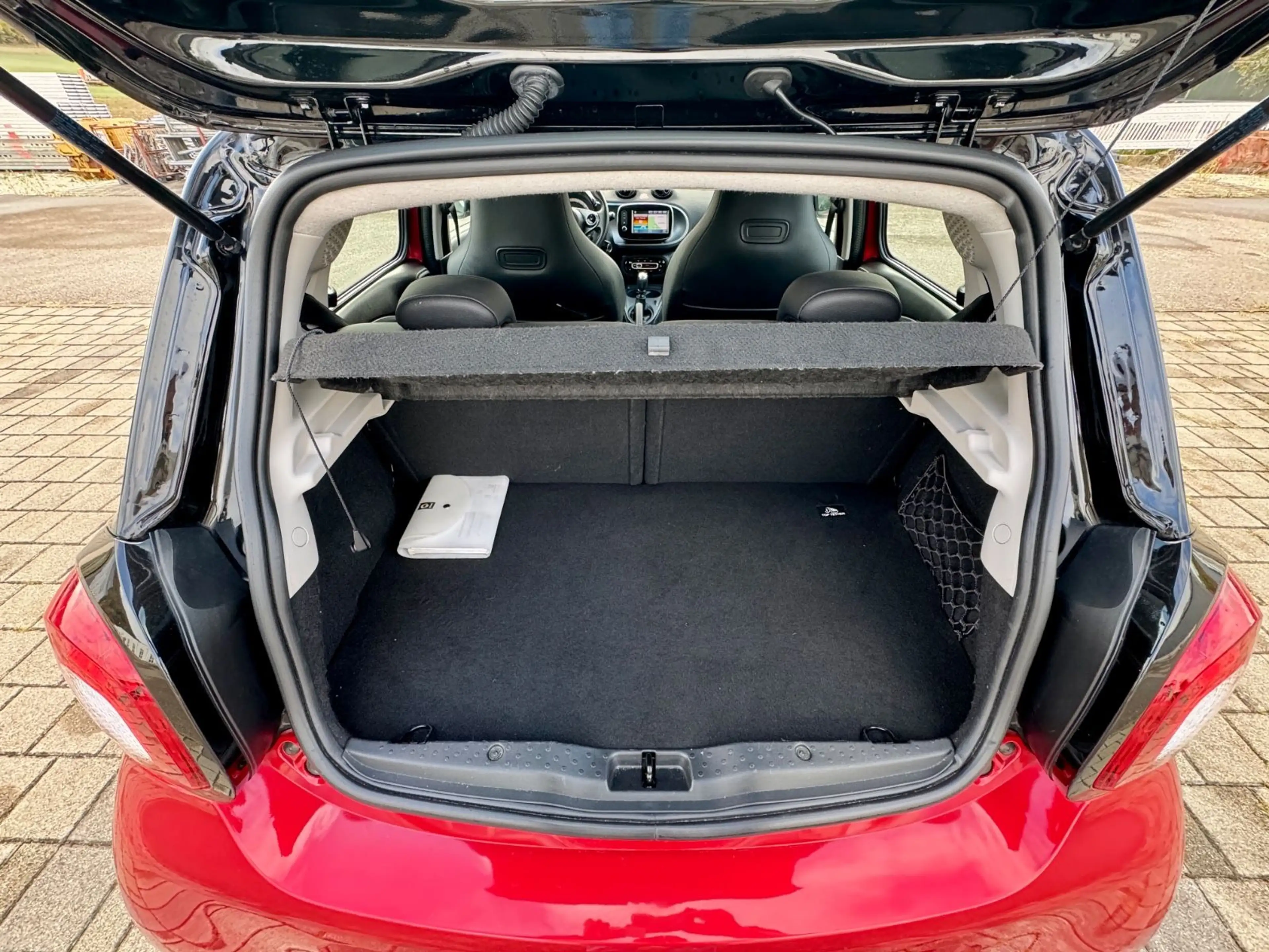smart forFour Smart ForFour Prime Klima Vollleder Navi Kamera — photo 15