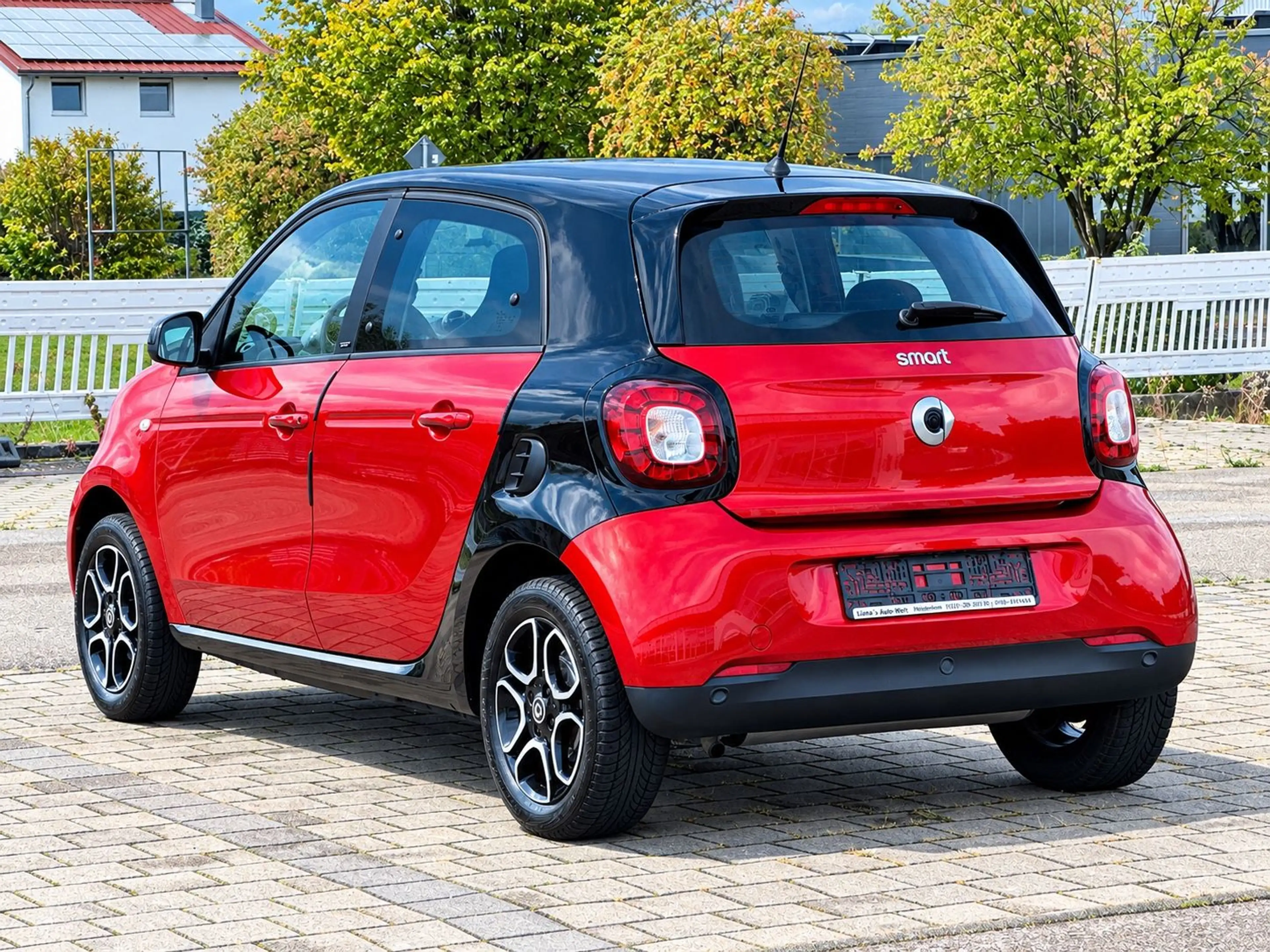 smart forFour Smart ForFour Prime Klima Vollleder Navi Kamera — photo 3