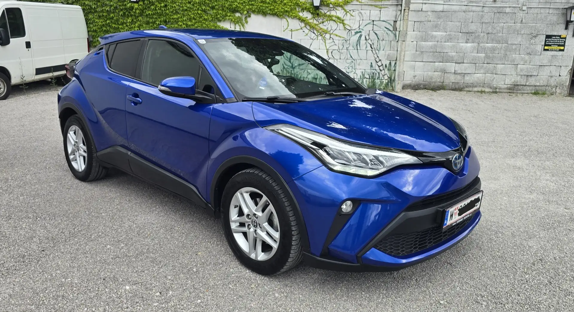 Toyota C-HR Hybrid Flow - 1